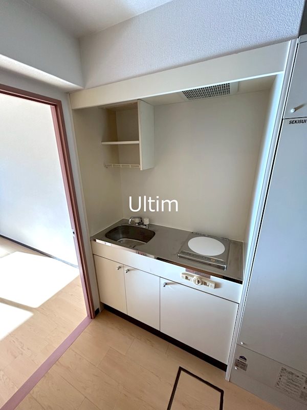 キッチン　同じ間取りの別部屋写真です。