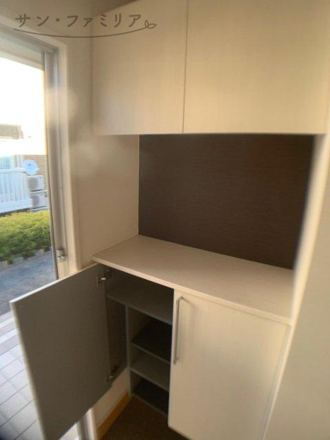 玄関　同一物件別部屋写真