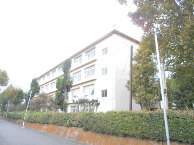 高校・高専　神奈川県立大和西高等学校（高校・高専）まで1751m