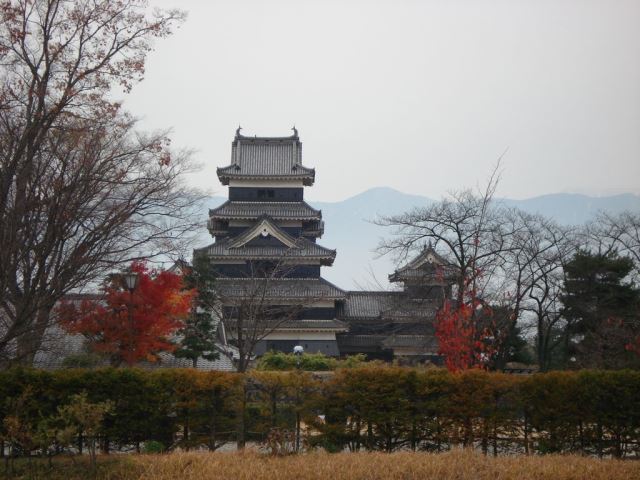 公園　松本城公園（公園）まで940m