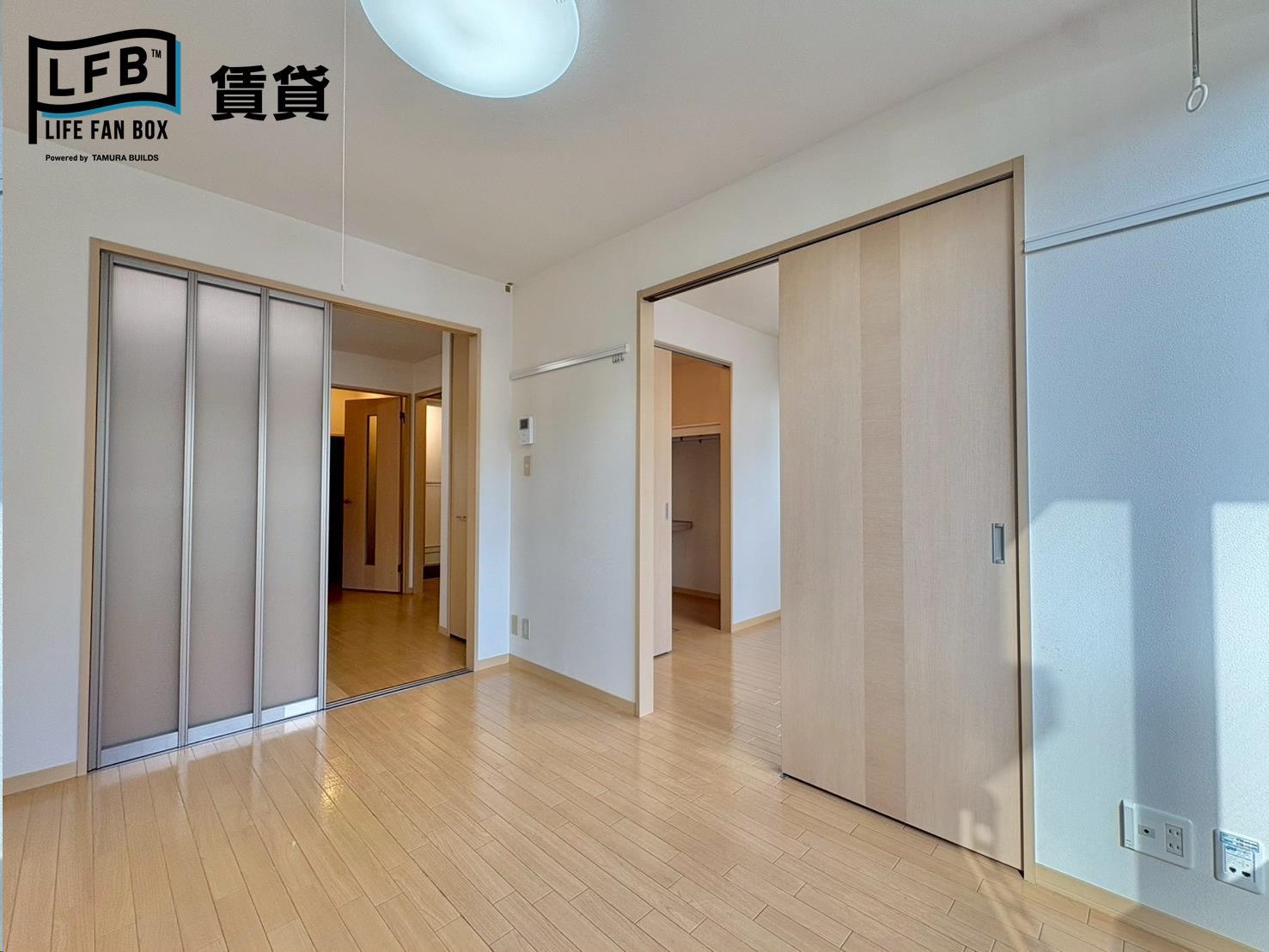 その他部屋・スペース　※反転間取り別部屋の室内写真です。壁紙や床の色、仕様が異なる