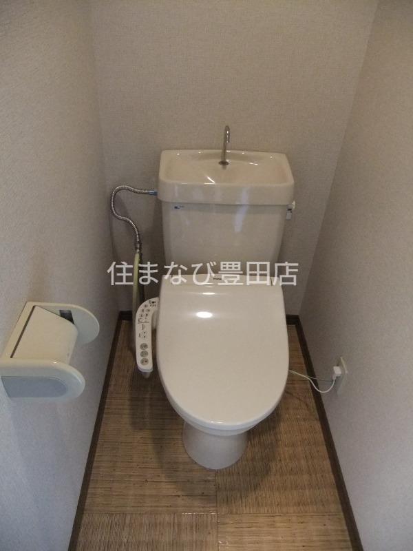トイレ　同型タイプ