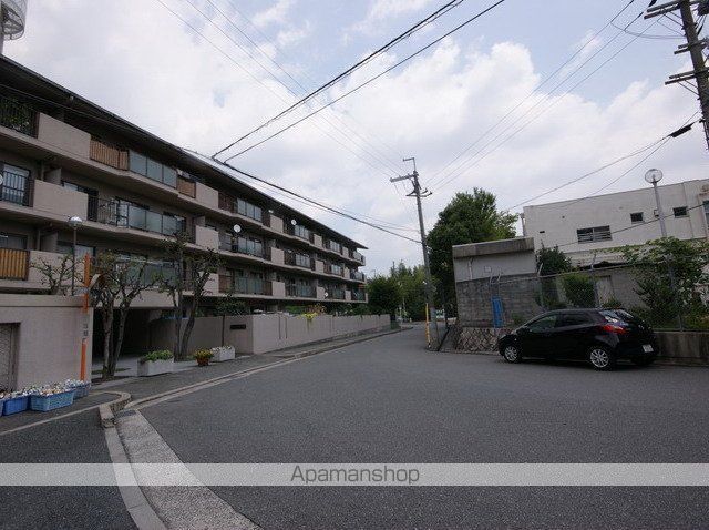 その他　前面道路（その他）まで0m