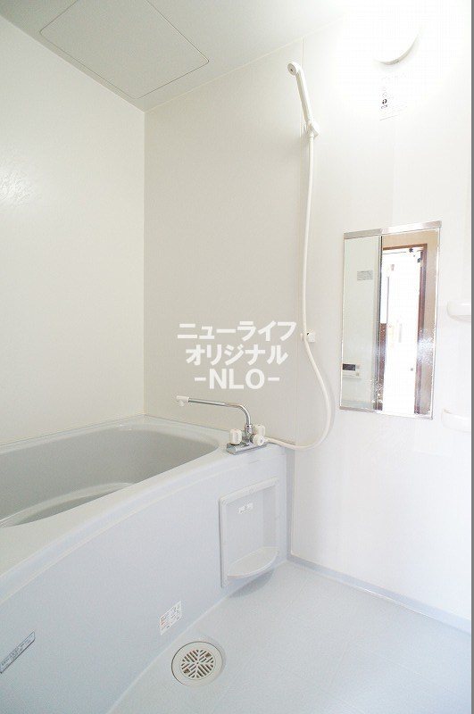 バス・シャワールーム　長風呂も楽しめる追い焚き機能付き☆