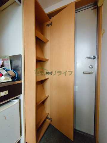 収納　ロイヤルハイム