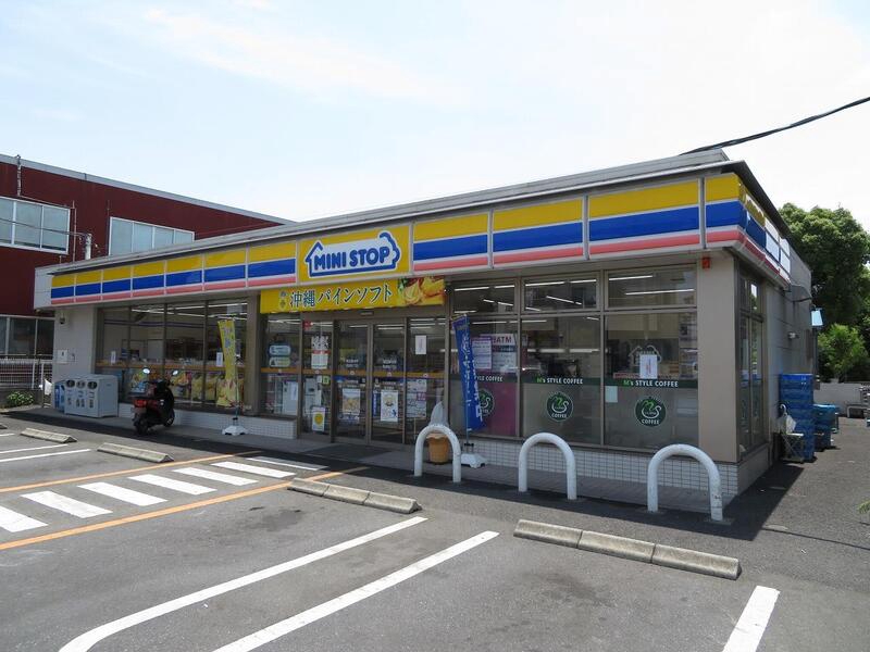 コンビニ　ミニストップ草加青柳2丁目店（コンビニ）まで695m