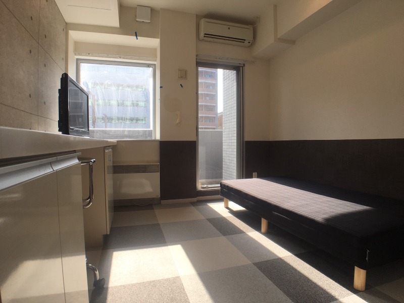 居室・リビング　広くてキレイなお部屋が広がっていて、充実した生活が送れそう。