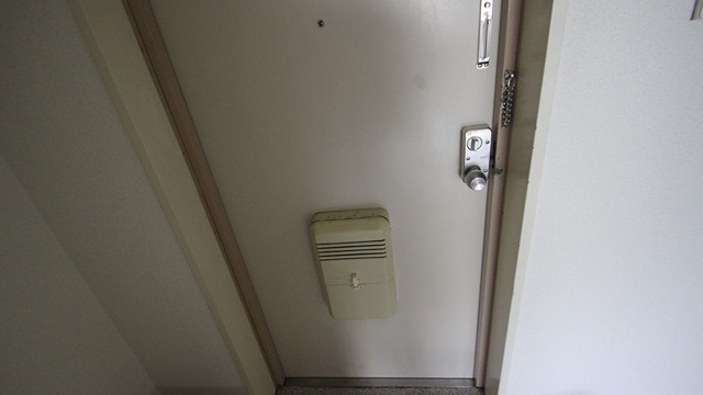 ヴィラ丸本の玄関写真