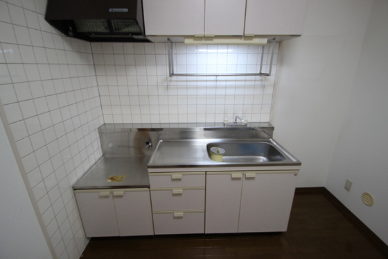 キッチン　※別部屋の写真です
