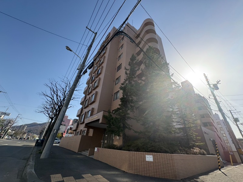 建物外観　札幌市中央区南十条西「クリオ旭ヶ丘弐番館」