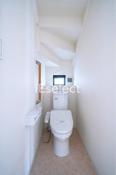 トイレ　トイレは1階と2階にございます