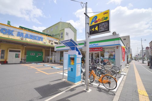 コンビニ　ファミリーマート 関目一丁目店（コンビニ）まで593m