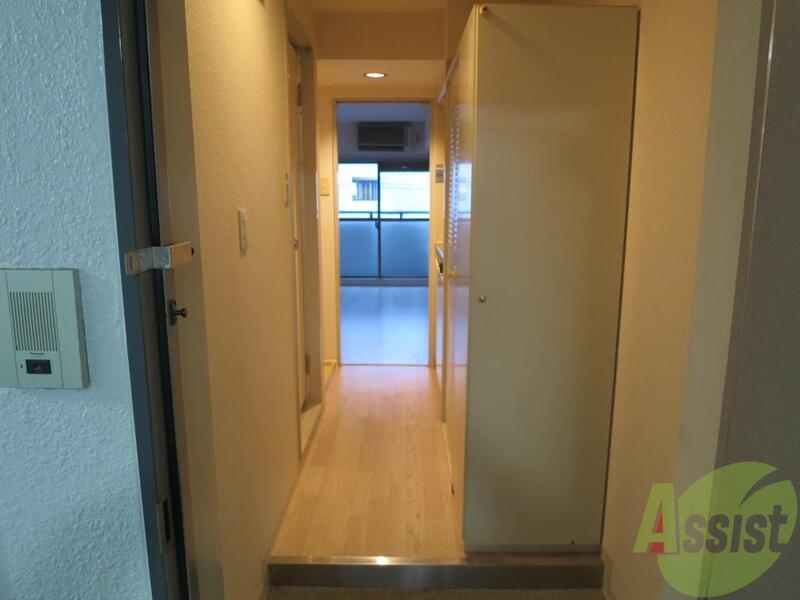 玄関　居室リフォーム済みでピカピカのお部屋です。