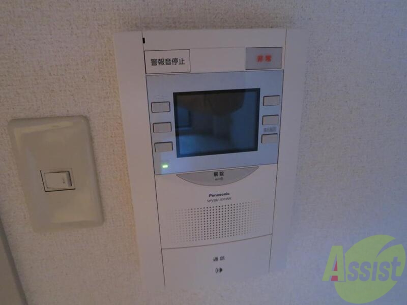 セキュリティ　もしもし、来客の確認は必ずしてからドアを開けてくださいね