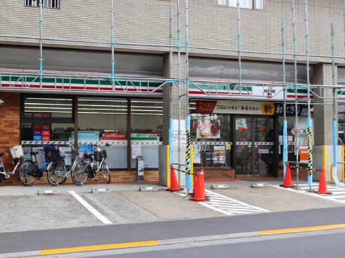 コンビニ　セブンイレブン 板橋成増店（コンビニ）まで263m