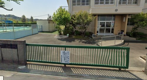 小学校　岩田小学校（小学校）まで7304m