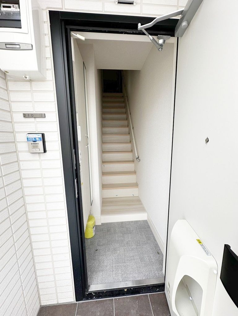 玄関　※別部屋参考写真※★お問い合わせはタウンハウジングまで★