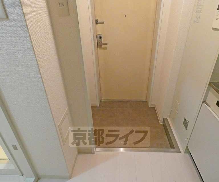 玄関　広々とした玄関です。