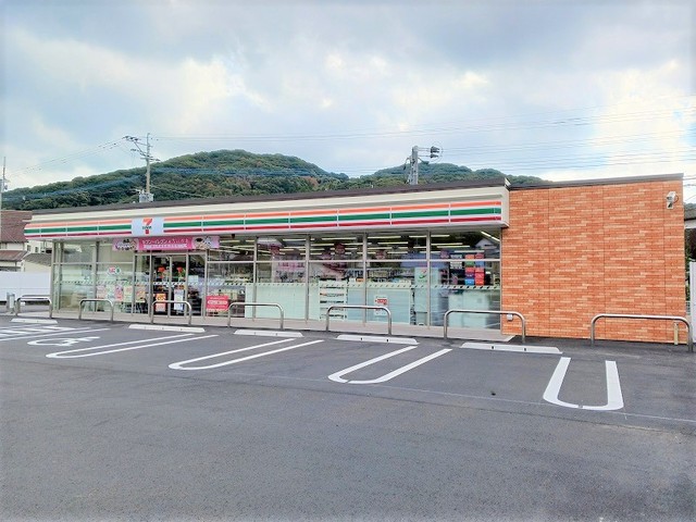 コンビニ　セブンイレブン唐津幸多里の浜店（コンビニ）まで102m