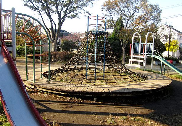 公園　永福中央公園（公園）まで662m