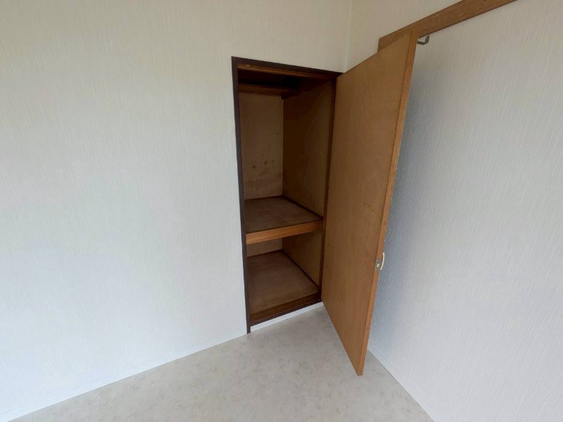 収納　寝室の収納です。部屋がすっきり片付きます。