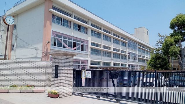 小学校　福岡市立小学校板付小学校（小学校）まで570m