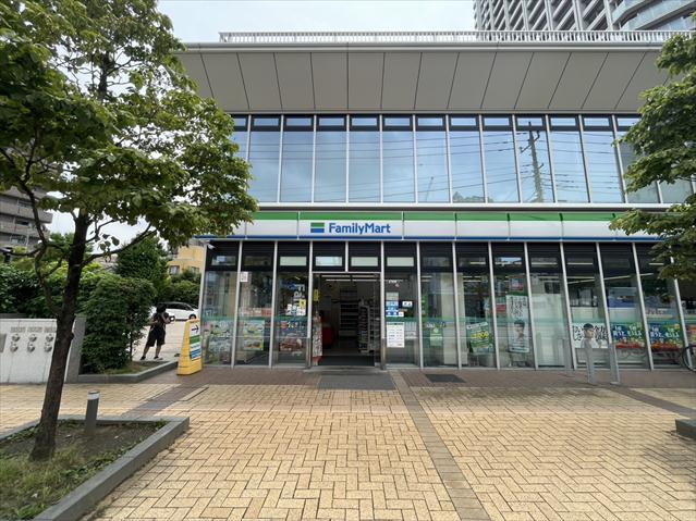 コンビニ　ファミリーマート川口金山町店（コンビニ）まで1739m