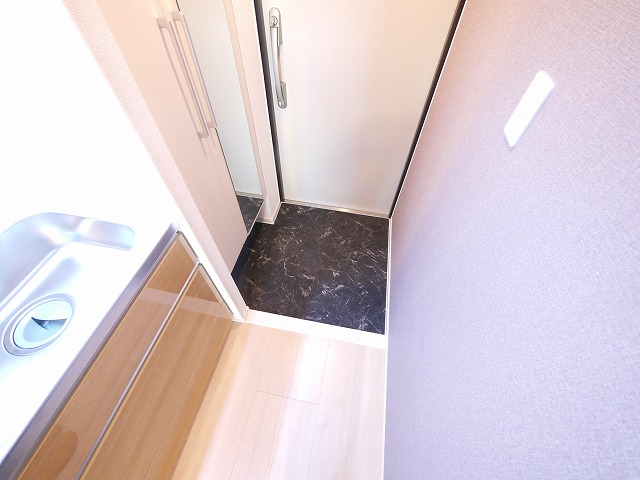 玄関　シンプルで使いやすい玄関です