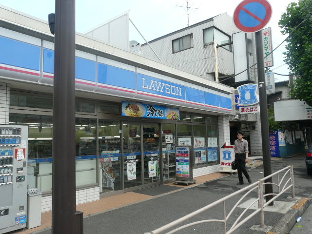 コンビニ　ローソン 六浦東一丁目店（コンビニ）まで366m