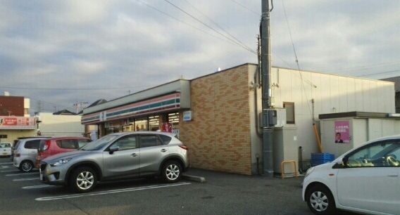 コンビニ　セブンイレブン下石田2丁目店（コンビニ）まで100m