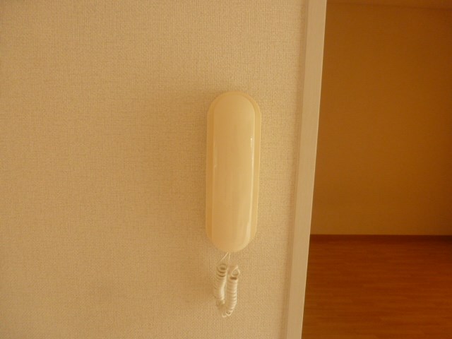 セキュリティ　インターホン   ※写真は102号室です（参考）
