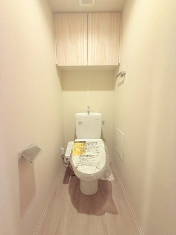 トイレ　310号室の写真になります（現況優先）