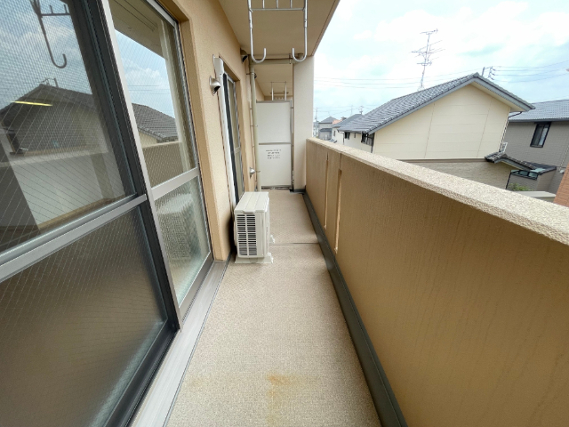 バルコニー　※室内写真は別室サンプル写真。