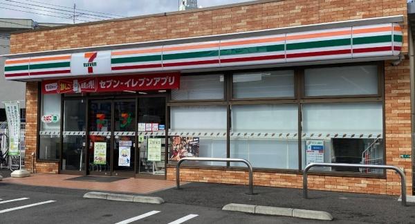 コンビニ　セブンイレブン　相模原淵野辺駅北口店（コンビニ）まで563m