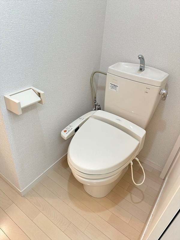 トイレ　シャワー付トイレ