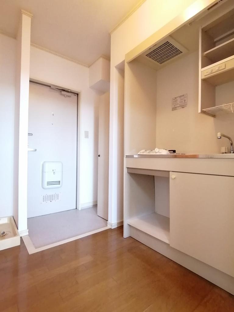 キッチン　この写真は同マンションの別のお部屋のものです