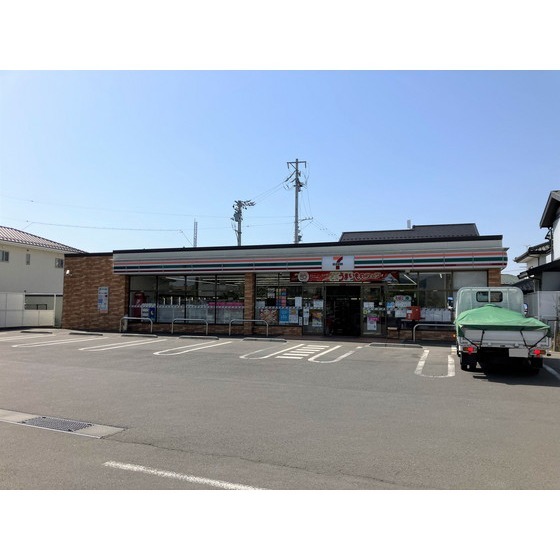 コンビニ　セブンイレブン篠ノ井南店（コンビニ）まで812m