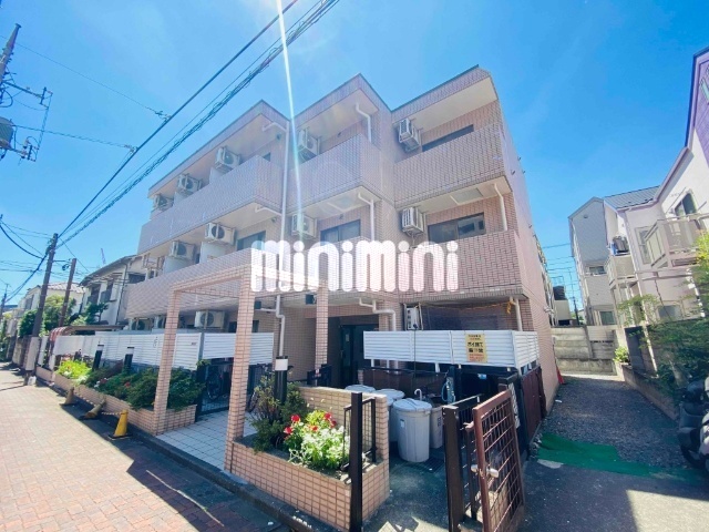 建物外観　閑静な住宅街に位置しております。