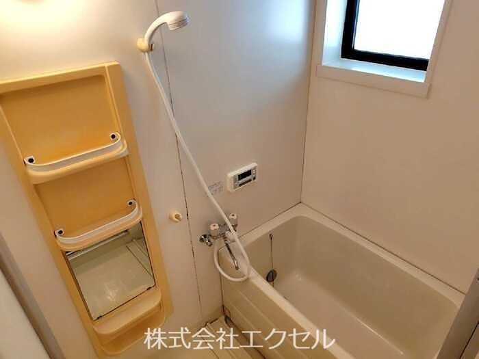 バス・シャワールーム　同建物の別部屋の写真