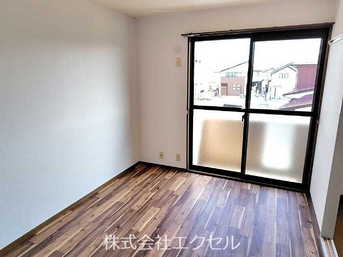 その他部屋・スペース　同建物の別部屋の写真