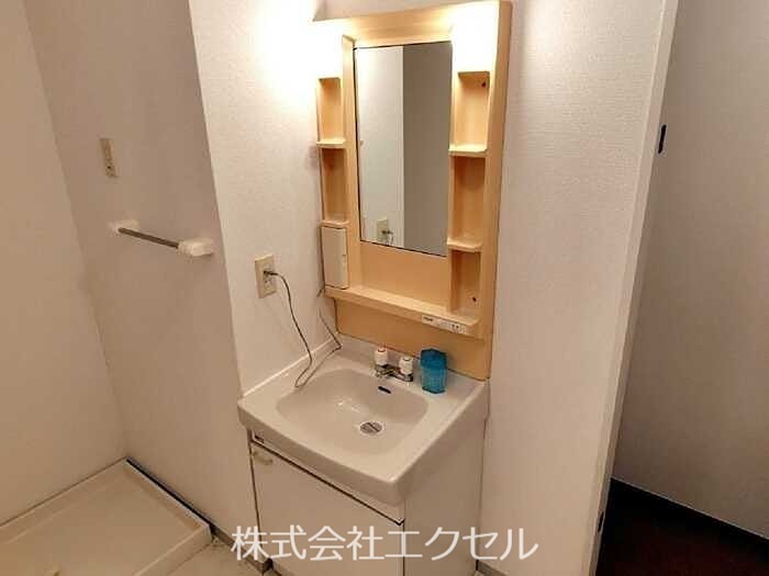 洗面設備　同建物の別部屋の写真