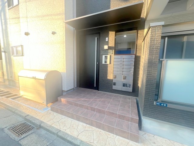 エントランス　綺麗なエントランスです。
