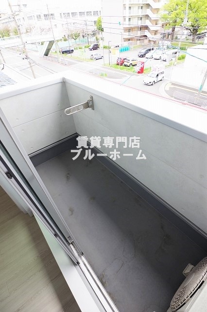 バルコニー　南西向きのバルコニー！