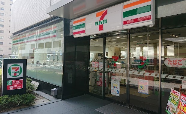 コンビニ　セブンイレブン大阪谷町6丁目店（コンビニ）まで240m