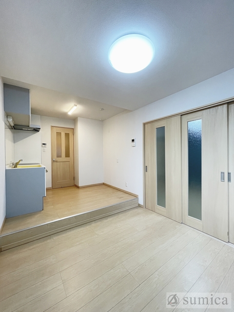 居室・リビング　全室照明付きのお部屋です♪