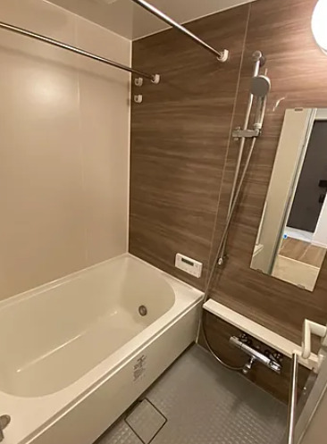 バス・シャワールーム　※別部屋の参考写真です。