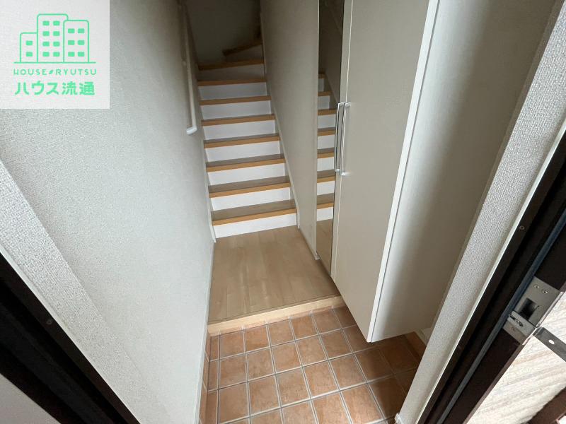 玄関　※別号室の写真