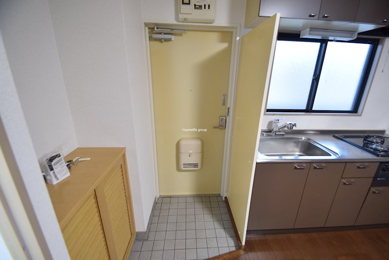 玄関　別部屋参照