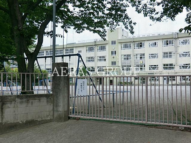 小学校　江戸川区立下鎌田東小学校（小学校）まで242m