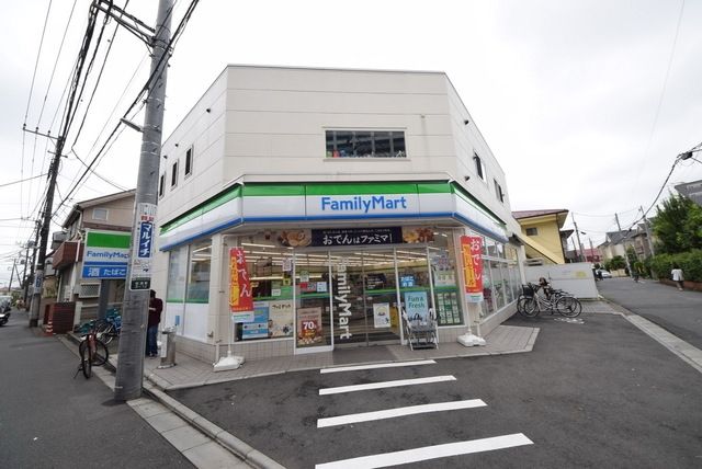 コンビニ　ファミリーマートひばりヶ丘駅東店（コンビニ）まで75m